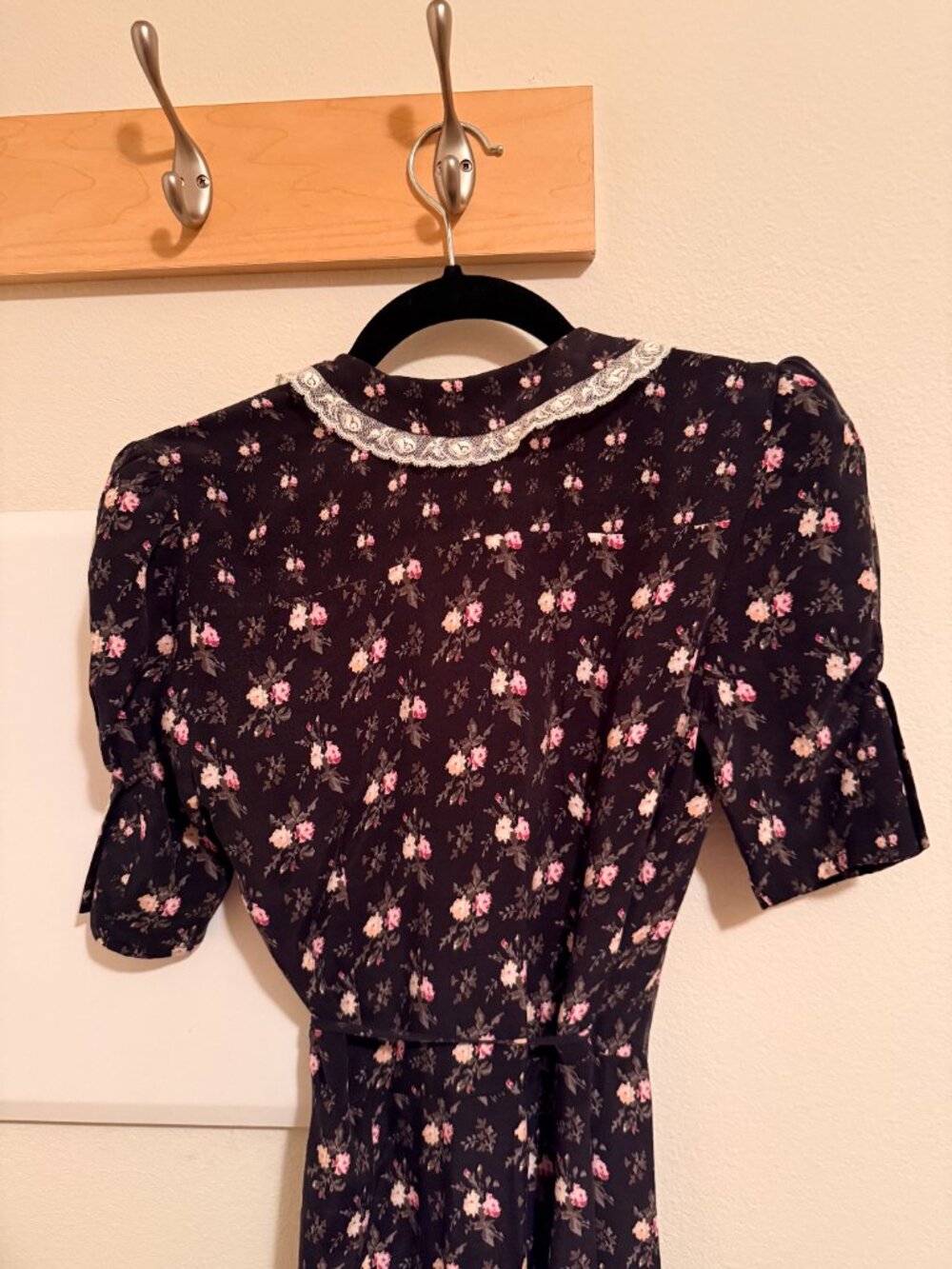 Rouje Paris Daniel Dress Black Floral Lace Collar Wrap Midi Sz 34 - Picture 7 of 7